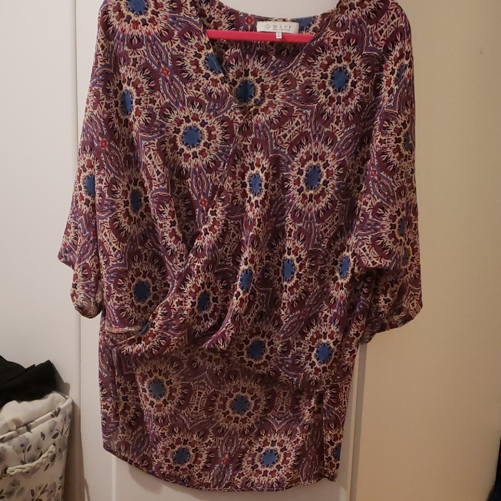 2/$12 NWOT HiLo blouse